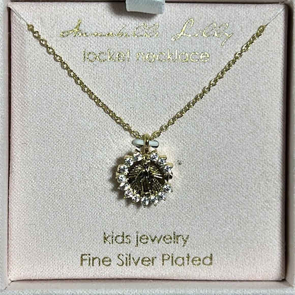 Mini Locket necklace, oval Locket necklace, gifts birthday gift, dainty locket - Picture 1 of 8